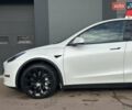 Білий Тесла Model Y, об'ємом двигуна 0 л та пробігом 36 тис. км за 30999 $, фото 3 на Automoto.ua