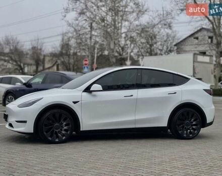 Білий Тесла Model Y, об'ємом двигуна 0 л та пробігом 27 тис. км за 28500 $, фото 4 на Automoto.ua