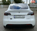 Белый Тесла Model Y, объемом двигателя 0 л и пробегом 42 тыс. км за 25999 $, фото 7 на Automoto.ua