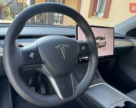 Белый Тесла Model Y, объемом двигателя 0 л и пробегом 35 тыс. км за 33000 $, фото 10 на Automoto.ua