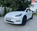 Белый Тесла Model Y, объемом двигателя 0 л и пробегом 10 тыс. км за 32000 $, фото 2 на Automoto.ua
