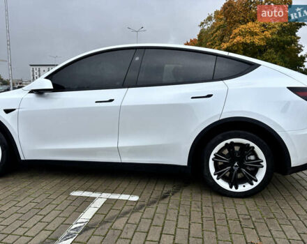 Білий Тесла Model Y, об'ємом двигуна 0 л та пробігом 45 тис. км за 27500 $, фото 26 на Automoto.ua