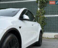 Белый Тесла Model Y, объемом двигателя 0 л и пробегом 18 тыс. км за 29600 $, фото 25 на Automoto.ua