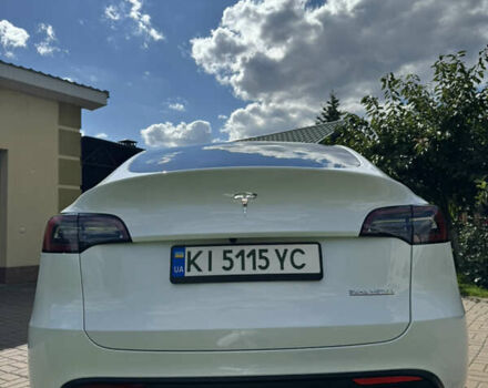 Белый Тесла Model Y, объемом двигателя 0 л и пробегом 33 тыс. км за 32000 $, фото 2 на Automoto.ua