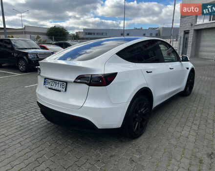 Белый Тесла Model Y, объемом двигателя 0 л и пробегом 98 тыс. км за 28000 $, фото 8 на Automoto.ua