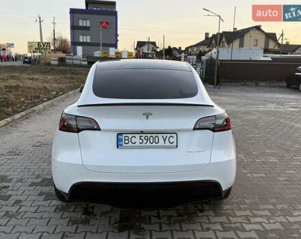 Білий Тесла Model Y, об'ємом двигуна 0 л та пробігом 23 тис. км за 30000 $, фото 4 на Automoto.ua