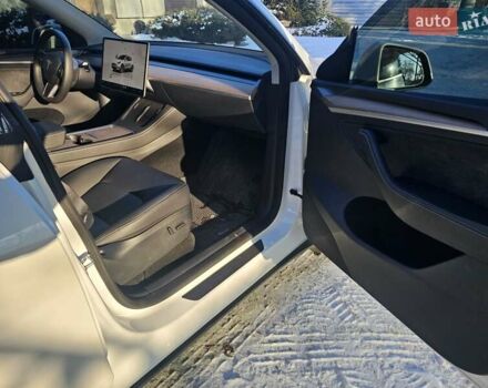 Белый Тесла Model Y, объемом двигателя 0 л и пробегом 22 тыс. км за 30000 $, фото 10 на Automoto.ua