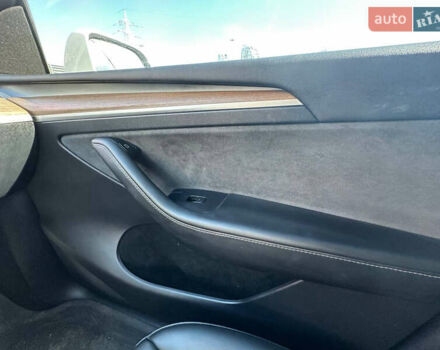 Білий Тесла Model Y, об'ємом двигуна 0 л та пробігом 53 тис. км за 25900 $, фото 13 на Automoto.ua