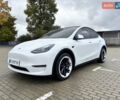 Білий Тесла Model Y, об'ємом двигуна 0 л та пробігом 45 тис. км за 27500 $, фото 1 на Automoto.ua