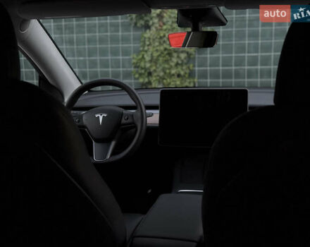 Белый Тесла Model Y, объемом двигателя 0 л и пробегом 18 тыс. км за 29600 $, фото 81 на Automoto.ua