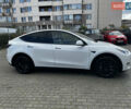 Белый Тесла Model Y, объемом двигателя 0 л и пробегом 98 тыс. км за 28000 $, фото 10 на Automoto.ua