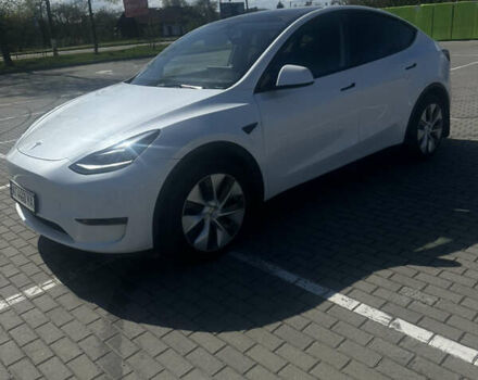 Белый Тесла Model Y, объемом двигателя 0 л и пробегом 32 тыс. км за 27199 $, фото 9 на Automoto.ua