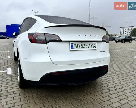 Білий Тесла Model Y, об'ємом двигуна 0 л та пробігом 45 тис. км за 27500 $, фото 23 на Automoto.ua