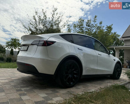 Белый Тесла Model Y, объемом двигателя 0 л и пробегом 20 тыс. км за 39000 $, фото 3 на Automoto.ua