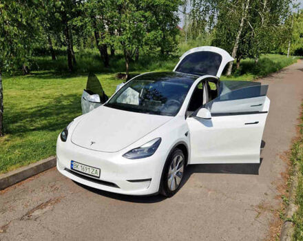 Тесла Model Y 2023 в Ровно на Automoto.ua Белый Тесла Model Y, объемом двигателя 0 л и пробегом 3 тыс. км за 32000 $, фото 6 на Automoto.ua