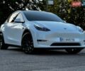 Белый Тесла Model Y, объемом двигателя 0 л и пробегом 53 тыс. км за 27000 $, фото 1 на Automoto.ua