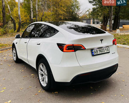 Белый Тесла Model Y, объемом двигателя 0 л и пробегом 34 тыс. км за 31400 $, фото 3 на Automoto.ua