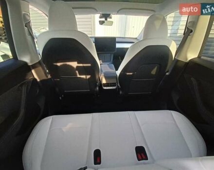 Белый Тесла Model Y, объемом двигателя 0 л и пробегом 17 тыс. км за 28500 $, фото 15 на Automoto.ua