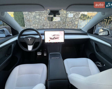 Тесла Model Y 2023 в Шаргороде на Automoto.ua Белый Тесла Model Y, объемом двигателя 0 л и пробегом 81 тыс. км за 31900 $, фото 29 на Automoto.ua