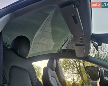 Білий Тесла Model Y, об'ємом двигуна 0 л та пробігом 26 тис. км за 28000 $, фото 17 на Automoto.ua