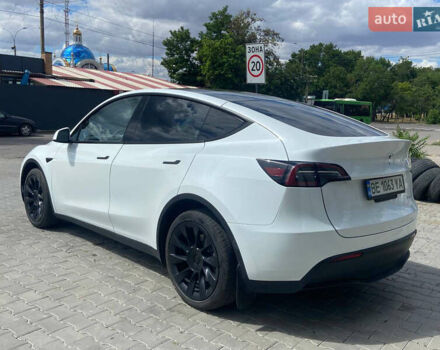 Белый Тесла Model Y, объемом двигателя 0 л и пробегом 43 тыс. км за 26000 $, фото 1 на Automoto.ua