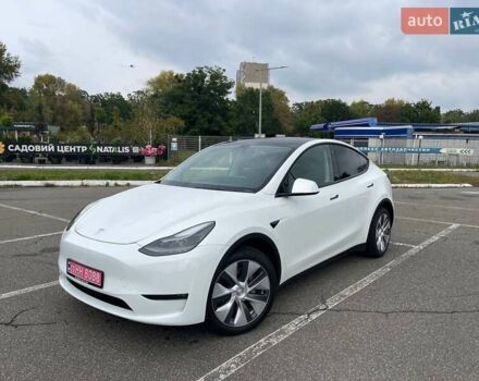 Белый Тесла Model Y, объемом двигателя 0 л и пробегом 42 тыс. км за 36500 $, фото 1 на Automoto.ua