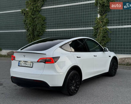 Белый Тесла Model Y, объемом двигателя 0 л и пробегом 18 тыс. км за 29600 $, фото 57 на Automoto.ua