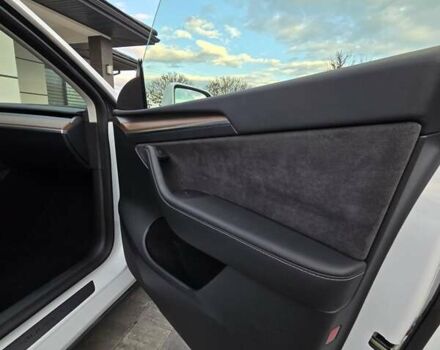 Белый Тесла Model Y, объемом двигателя 0 л и пробегом 42 тыс. км за 26800 $, фото 20 на Automoto.ua