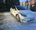 Белый Тесла Model Y, объемом двигателя 0 л и пробегом 22 тыс. км за 30000 $, фото 2 на Automoto.ua