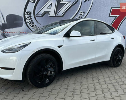 Белый Тесла Model Y, объемом двигателя 0 л и пробегом 8 тыс. км за 27500 $, фото 3 на Automoto.ua