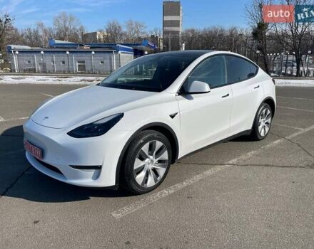 Белый Тесла Model Y, объемом двигателя 0 л и пробегом 30 тыс. км за 34500 $, фото 5 на Automoto.ua