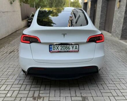 Белый Тесла Model Y, объемом двигателя 0 л и пробегом 33 тыс. км за 32000 $, фото 1 на Automoto.ua
