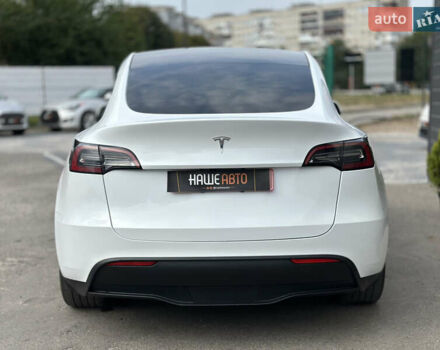 Білий Тесла Model Y, об'ємом двигуна 0 л та пробігом 47 тис. км за 26500 $, фото 15 на Automoto.ua
