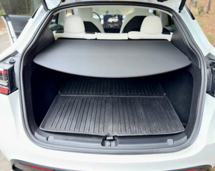 Белый Тесла Model Y, объемом двигателя 0 л и пробегом 57 тыс. км за 32700 $, фото 12 на Automoto.ua