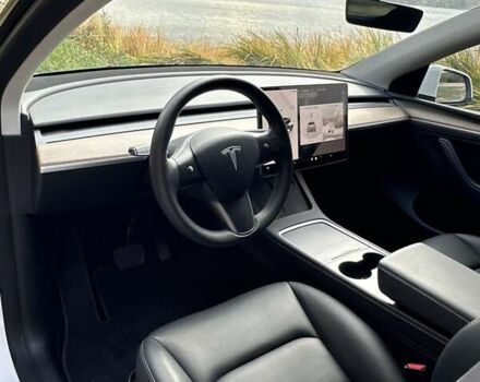 Тесла Model Y 2023 в Тернополе на Automoto.ua Белый Тесла Model Y, объемом двигателя 0 л и пробегом 44 тыс. км за 28700 $, фото 10 на Automoto.ua