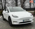 Белый Тесла Model Y, объемом двигателя 0 л и пробегом 53 тыс. км за 28800 $, фото 3 на Automoto.ua