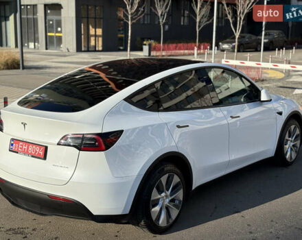 Белый Тесла Model Y, объемом двигателя 0 л и пробегом 35 тыс. км за 33777 $, фото 24 на Automoto.ua
