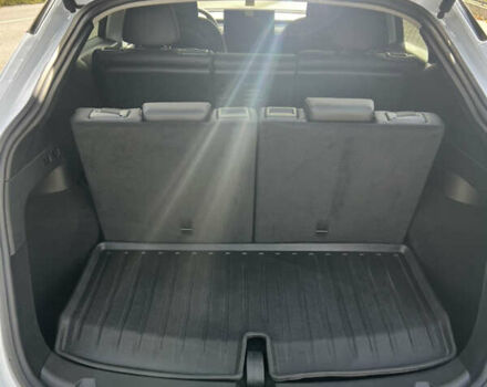 Тесла Model Y 2023 в Тернополе на Automoto.ua Белый Тесла Model Y, объемом двигателя 0 л и пробегом 16 тыс. км за 28500 $, фото 11 на Automoto.ua