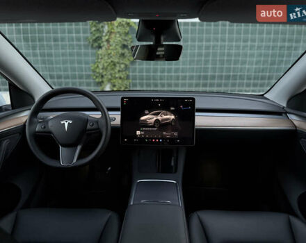 Белый Тесла Model Y, объемом двигателя 0 л и пробегом 18 тыс. км за 29600 $, фото 102 на Automoto.ua