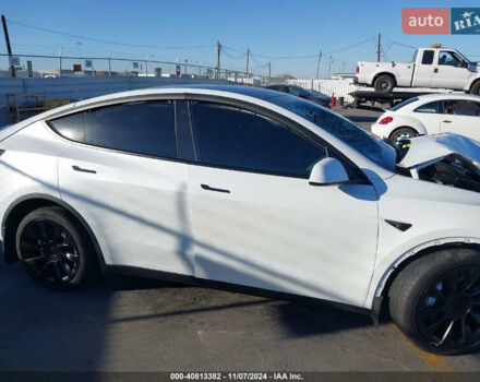 Белый Тесла Model Y, объемом двигателя 0 л и пробегом 22 тыс. км за 29500 $, фото 4 на Automoto.ua