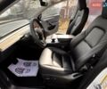 Белый Тесла Model Y, объемом двигателя 0 л и пробегом 35 тыс. км за 30000 $, фото 17 на Automoto.ua