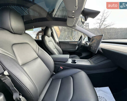 Белый Тесла Model Y, объемом двигателя 0 л и пробегом 3 тыс. км за 39899 $, фото 20 на Automoto.ua