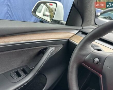 Белый Тесла Model Y, объемом двигателя 0 л и пробегом 62 тыс. км за 24999 $, фото 23 на Automoto.ua