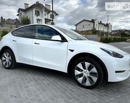Білий Тесла Model Y, об'ємом двигуна 0 л та пробігом 15 тис. км за 31100 $, фото 10 на Automoto.ua