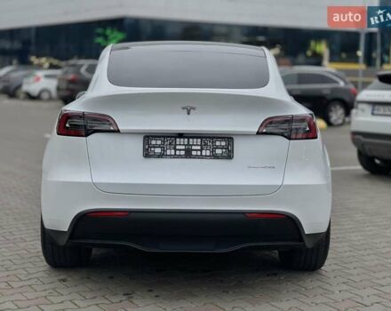 Білий Тесла Model Y, об'ємом двигуна 0 л та пробігом 27 тис. км за 28500 $, фото 6 на Automoto.ua