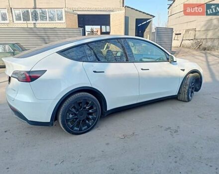 Белый Тесла Model Y, объемом двигателя 0 л и пробегом 17 тыс. км за 28500 $, фото 2 на Automoto.ua