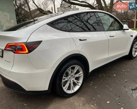 Белый Тесла Model Y, объемом двигателя 0 л и пробегом 39 тыс. км за 29500 $, фото 4 на Automoto.ua