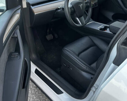 Білий Тесла Model Y, об'ємом двигуна 0 л та пробігом 42 тис. км за 29500 $, фото 9 на Automoto.ua