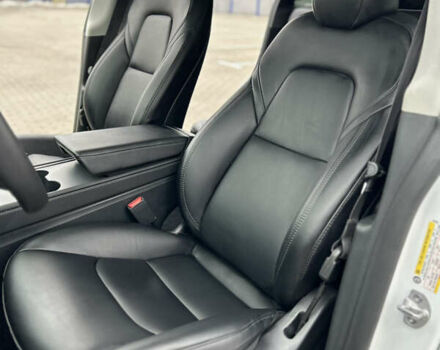 Белый Тесла Model Y, объемом двигателя 0 л и пробегом 38 тыс. км за 29950 $, фото 29 на Automoto.ua