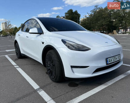 Тесла Model Y 2023 в Киеве на Automoto.ua Белый Тесла Model Y, объемом двигателя 0 л и пробегом 70 тыс. км за 31000 $, фото 2 на Automoto.ua